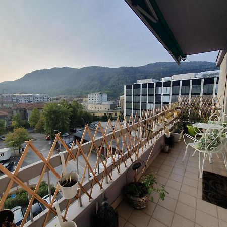 Charming Penthouse Near Como Lake Chiasso Kültér fotó