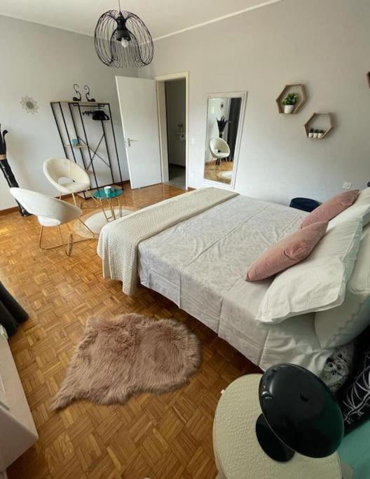 Charming Penthouse Near Como Lake Chiasso Kültér fotó