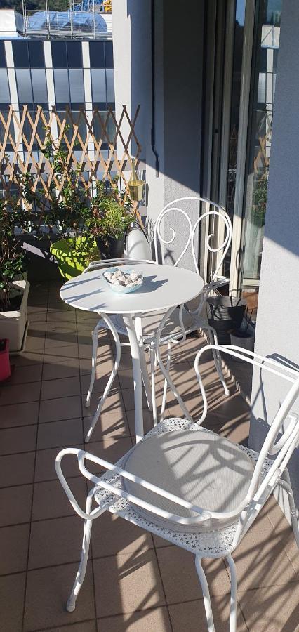 Charming Penthouse Near Como Lake Chiasso Kültér fotó