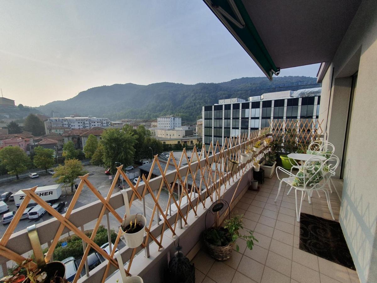 Charming Penthouse Near Como Lake Chiasso Kültér fotó